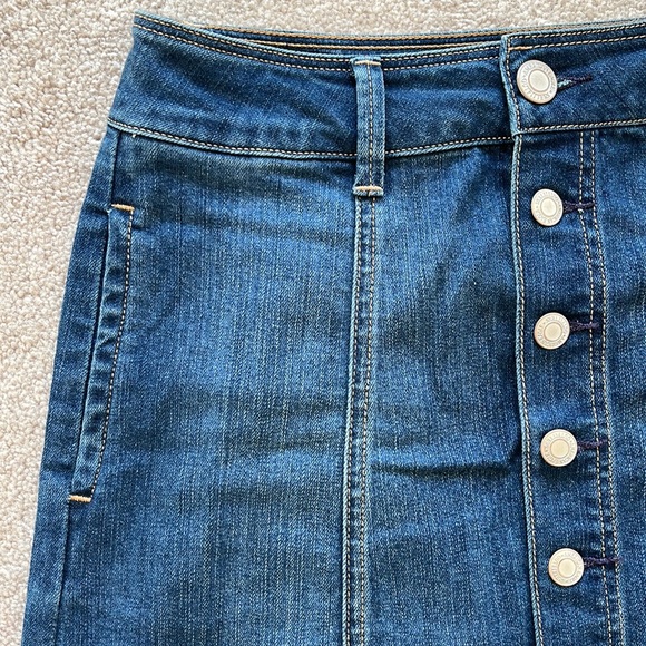 American Eagle Button Front Denim Skirt - Picture 5 of 5